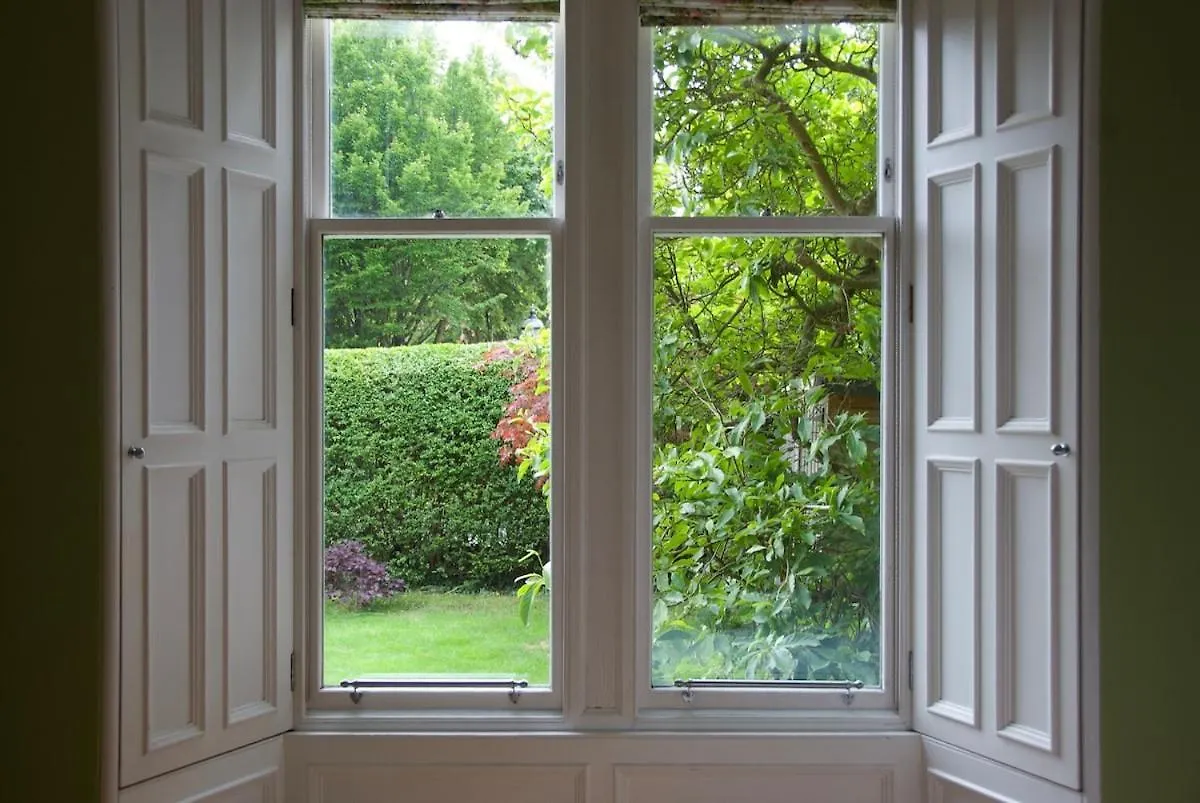Victorian Apartment With Car Parking In Driveway, Murrayfield Edimburgo 0*,  Regno Unito