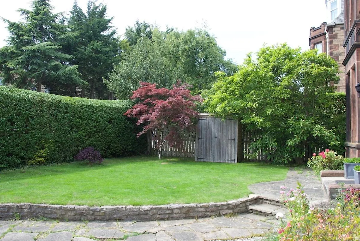 Victorian Apartment With Car Parking In Driveway, Murrayfield Edimburgo 0*,  Regno Unito