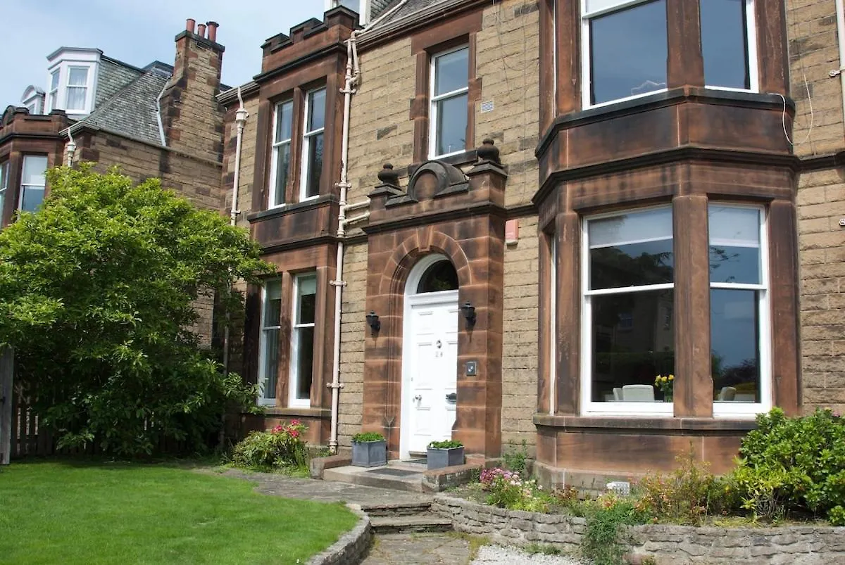Victorian Apartment With Car Parking In Driveway, Murrayfield Edinburgh